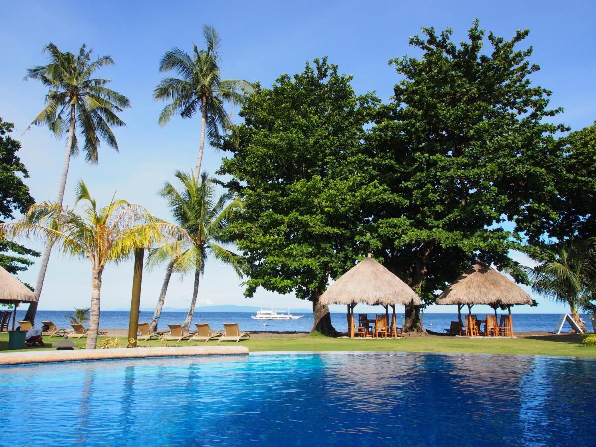 Pura Vida Beach & Dive Resort Дауин Екстериор снимка