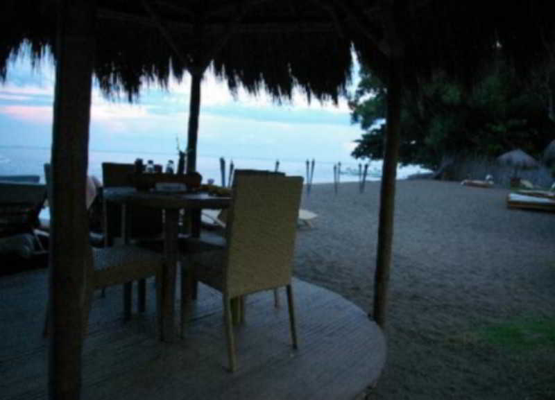Pura Vida Beach & Dive Resort Дауин Екстериор снимка