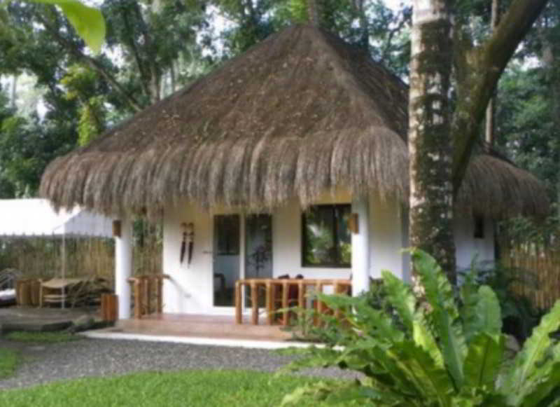 Pura Vida Beach & Dive Resort Дауин Екстериор снимка