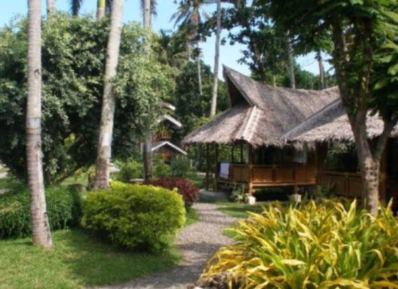 Pura Vida Beach & Dive Resort Дауин Екстериор снимка