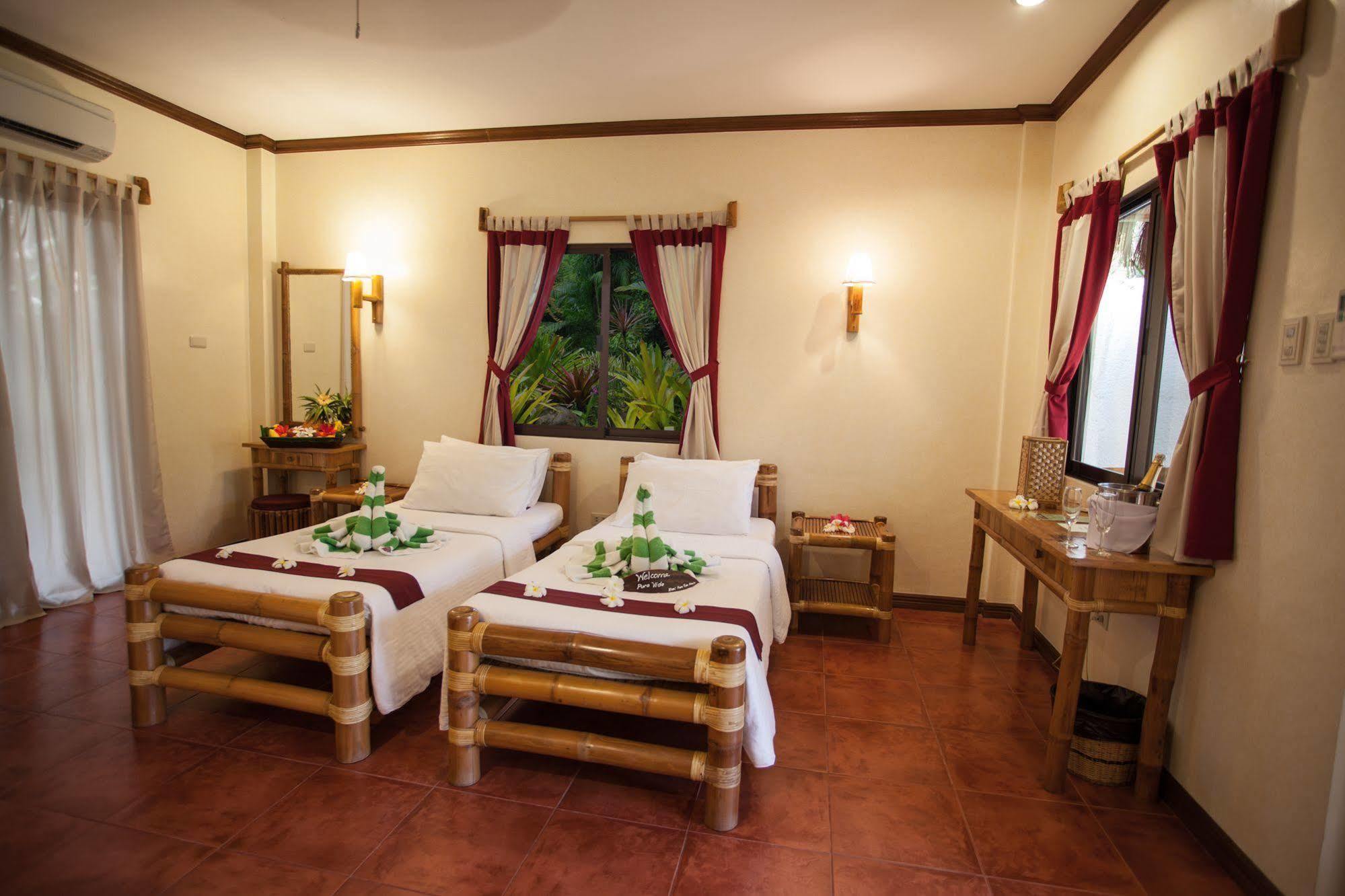 Pura Vida Beach & Dive Resort Дауин Екстериор снимка