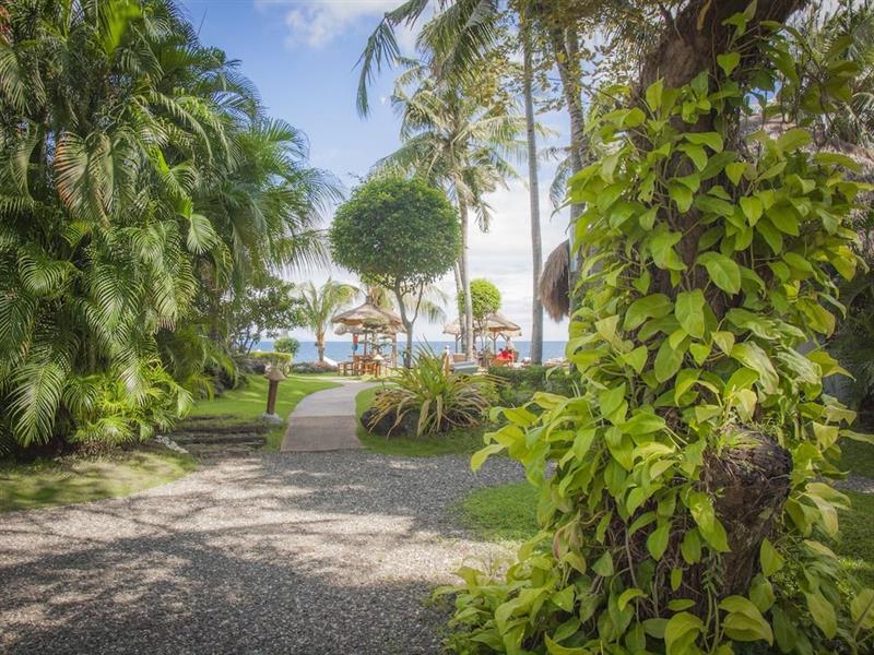 Pura Vida Beach & Dive Resort Дауин Екстериор снимка