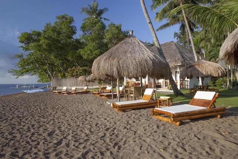 Pura Vida Beach & Dive Resort Дауин Екстериор снимка