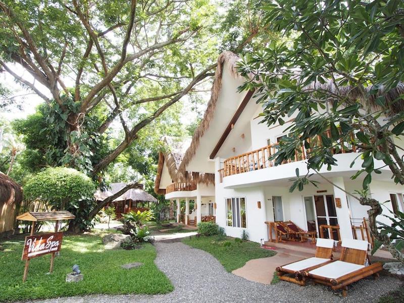 Pura Vida Beach & Dive Resort Дауин Екстериор снимка